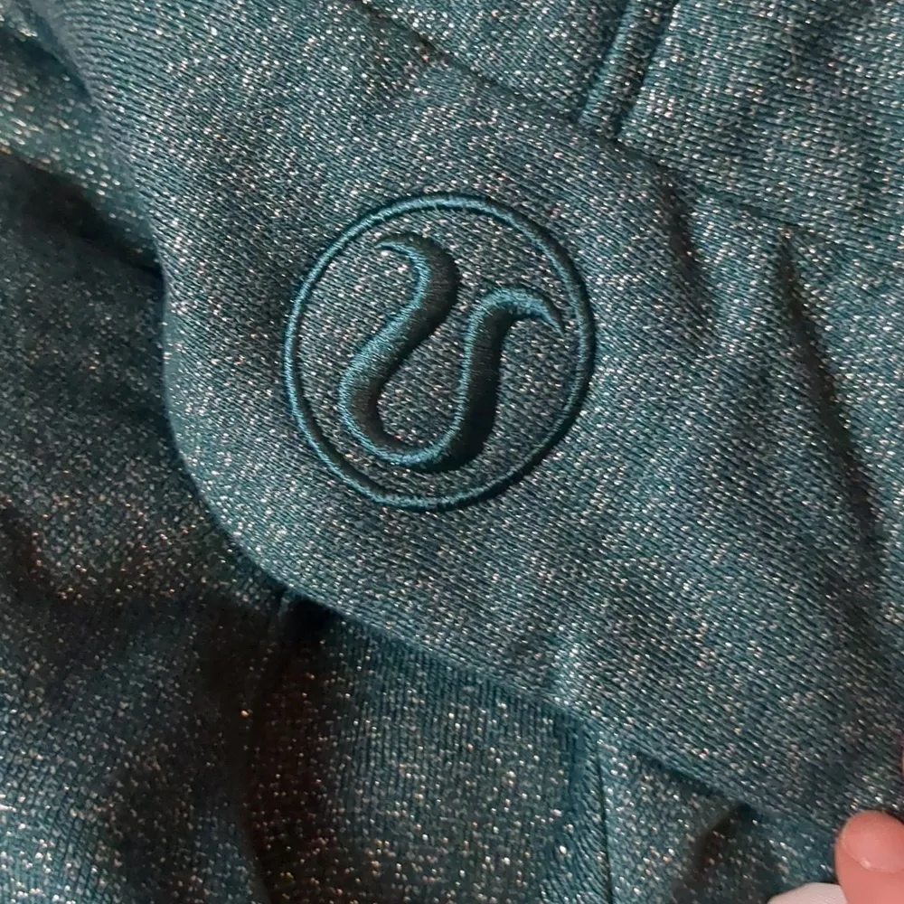 Lululemon storm teal/silver scuba oversized half zipped hoodie spark size XS/S - Image 3