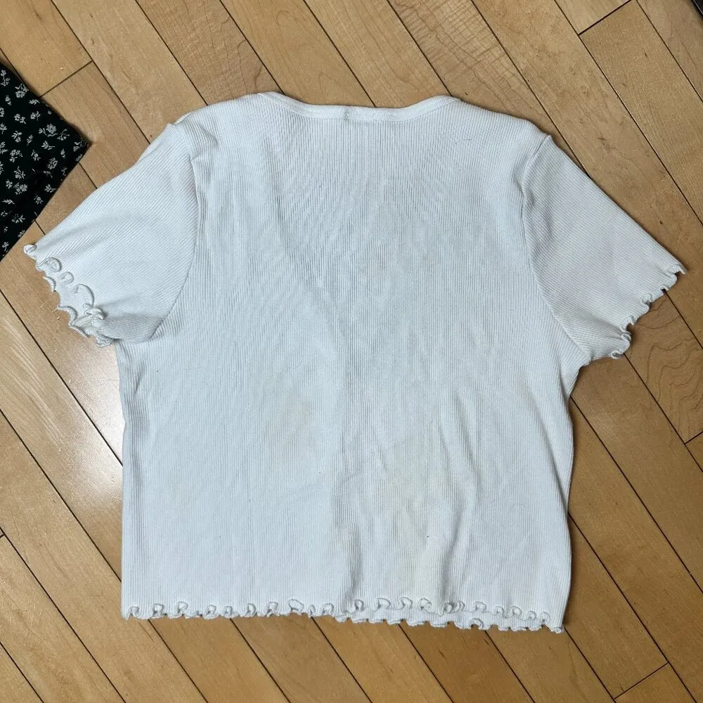 SET of 2 BRANDY MELVILLE short sleeved tops t shirt cropped one size - Image 9