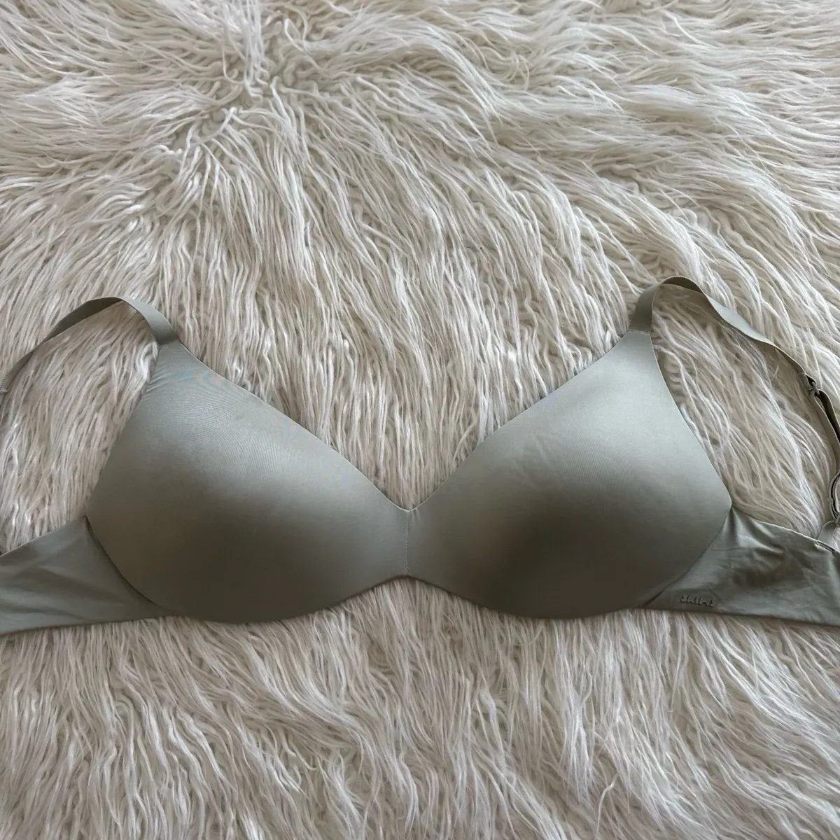 Skims Wireless Push up Bra Talc Size 36DDD - Image 3