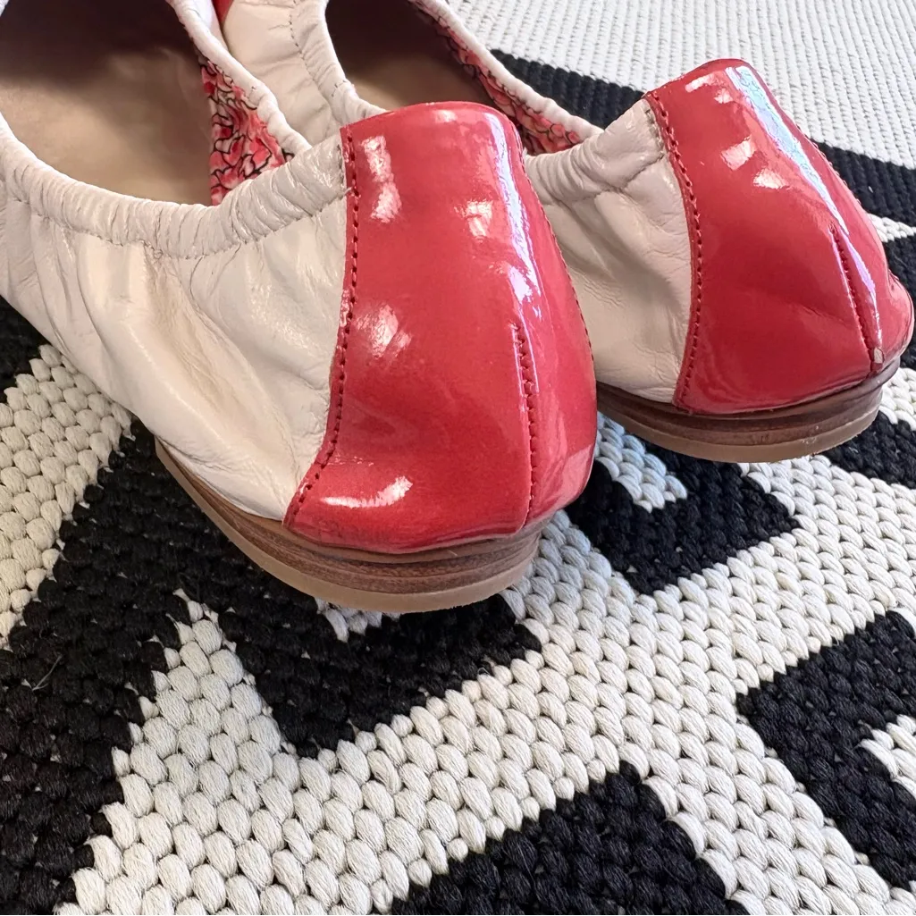 Tahari Veronica Ballet Flats in Ivory Coral Sea Size 7.5 - Image 9
