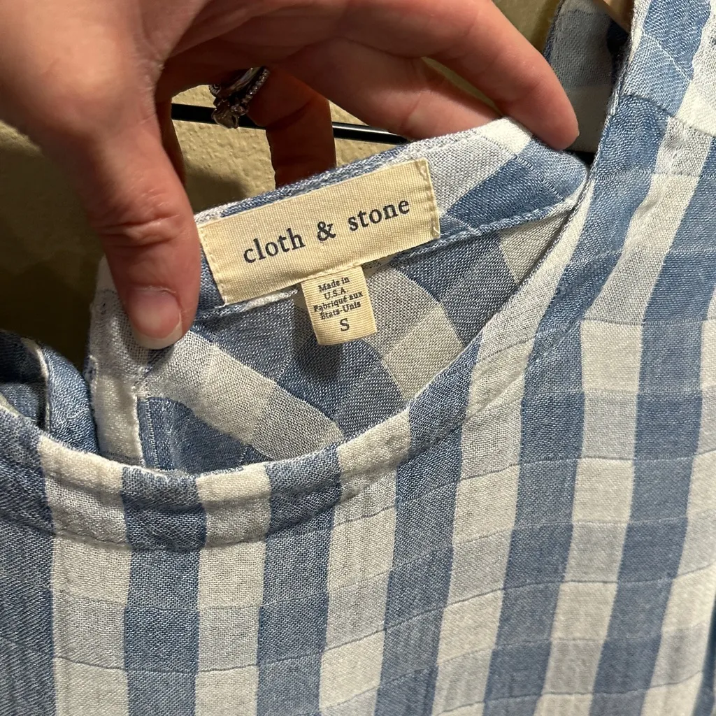 Cloth & Stone Size Small Blue and White Gingham Checkered Blouse - Image 3