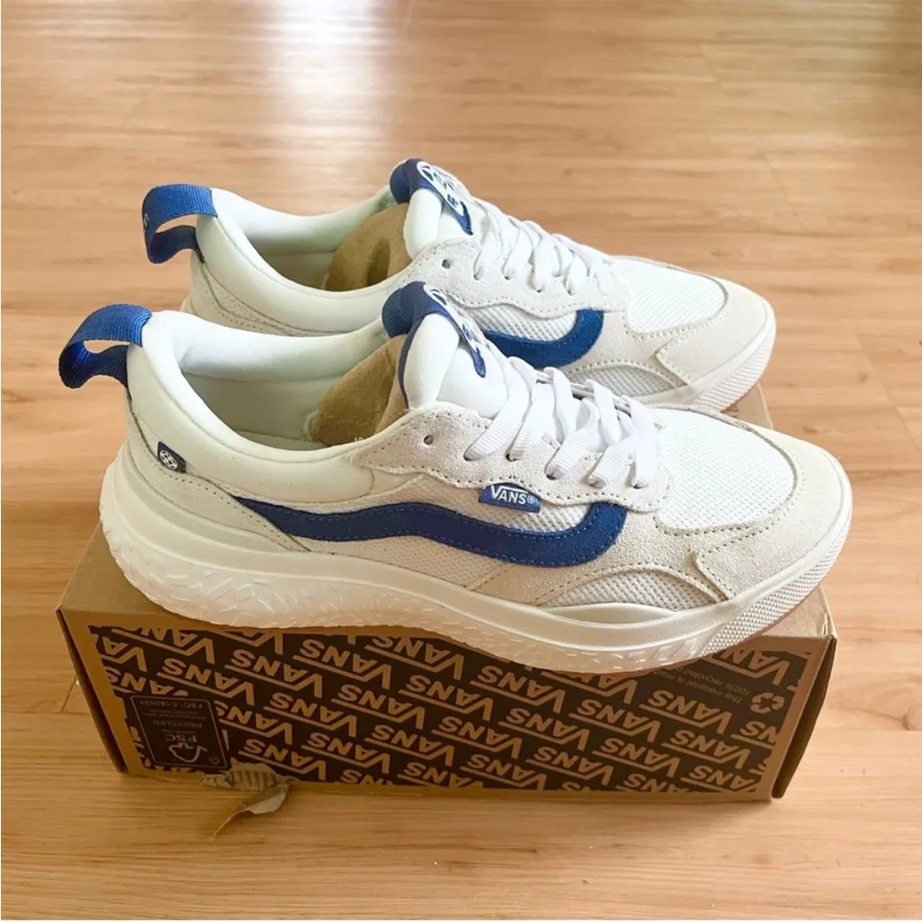 Vans UltraRange Neo VR3 Shoes
Women Size 8.0 US VNOOOCWEEHW - Image 5