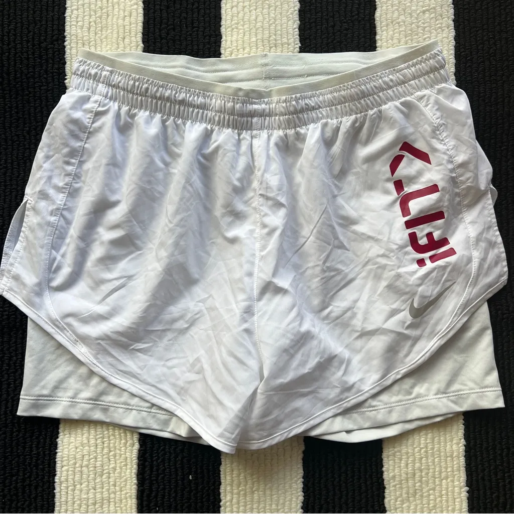 Nike Dri-FIT White 2 in 1 Athletic Tempo Shorts with Ifit logo NWT - Image 5