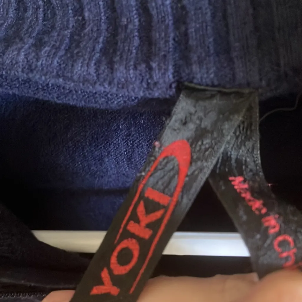 Yoki  zip front sweater medium - Image 3