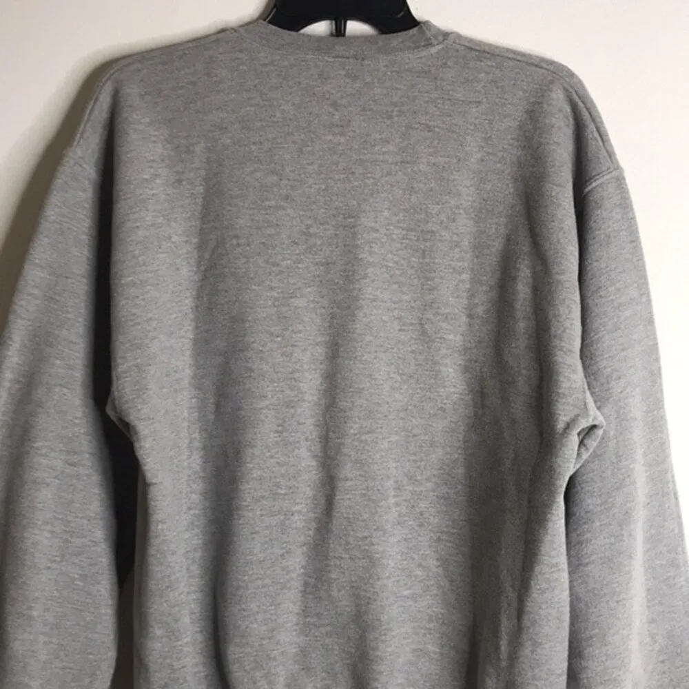 Pink stuff gray pullover with breast cancer awareness pink bow logo size medium - Image 10