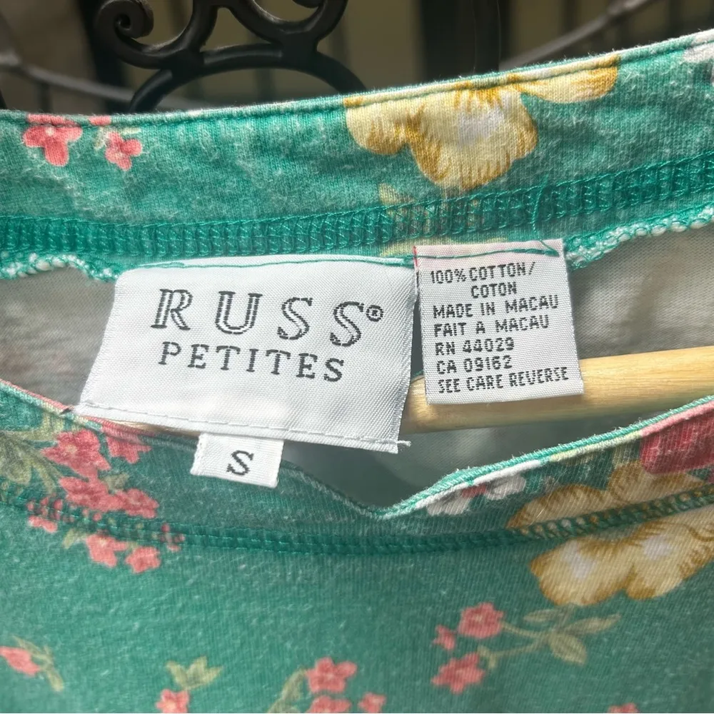 VNT 90s Russ Petites Green/Floral Print T - Image 3