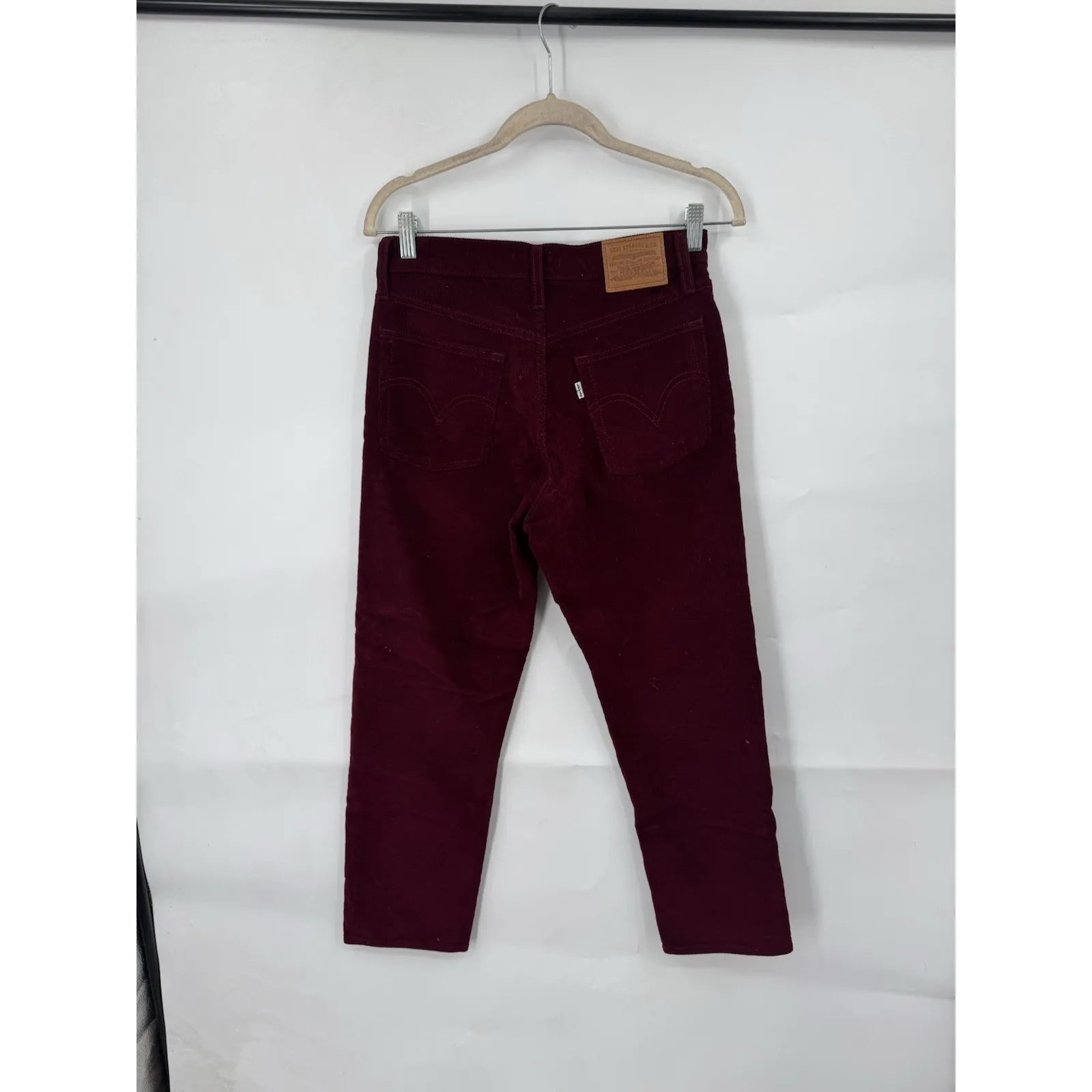 Levi's Premium Corduroy Wedgie Straight High Waist Burgundy Wine Red Pants Sz 27 - Image 2