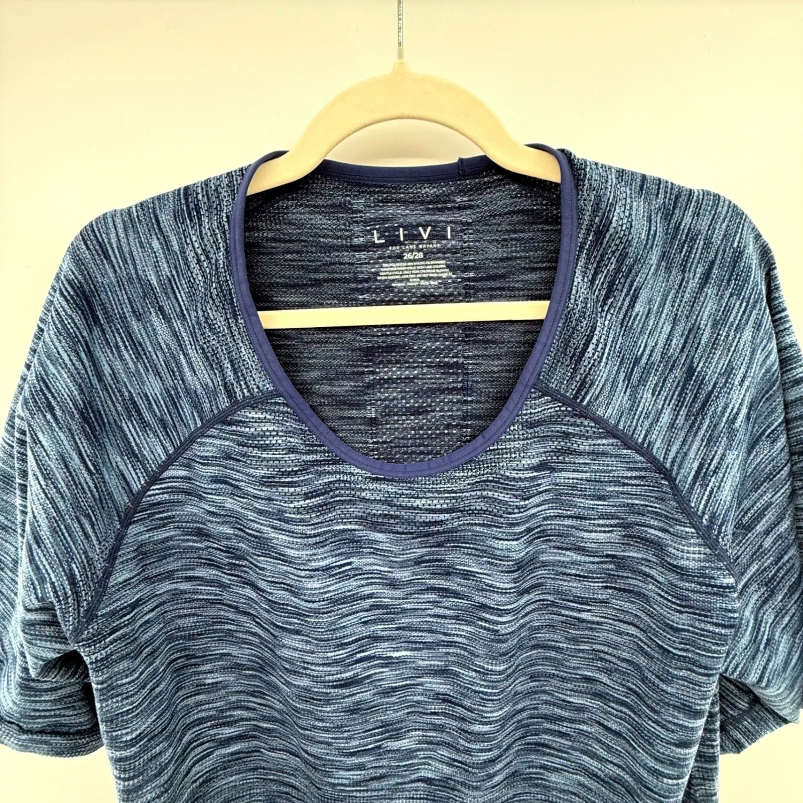 LIVI Active Lane Bryant Top Women's Plus Size 26/28 Blue Athletic Tee - Image 2