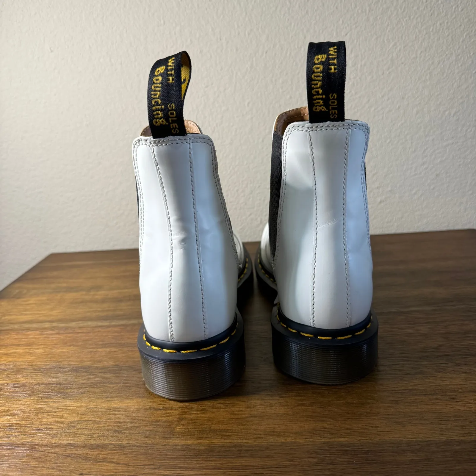 Dr Martens 2976 YS Chelsea Boots White Leather Platform Lug Sole Women US 7 - Image 6