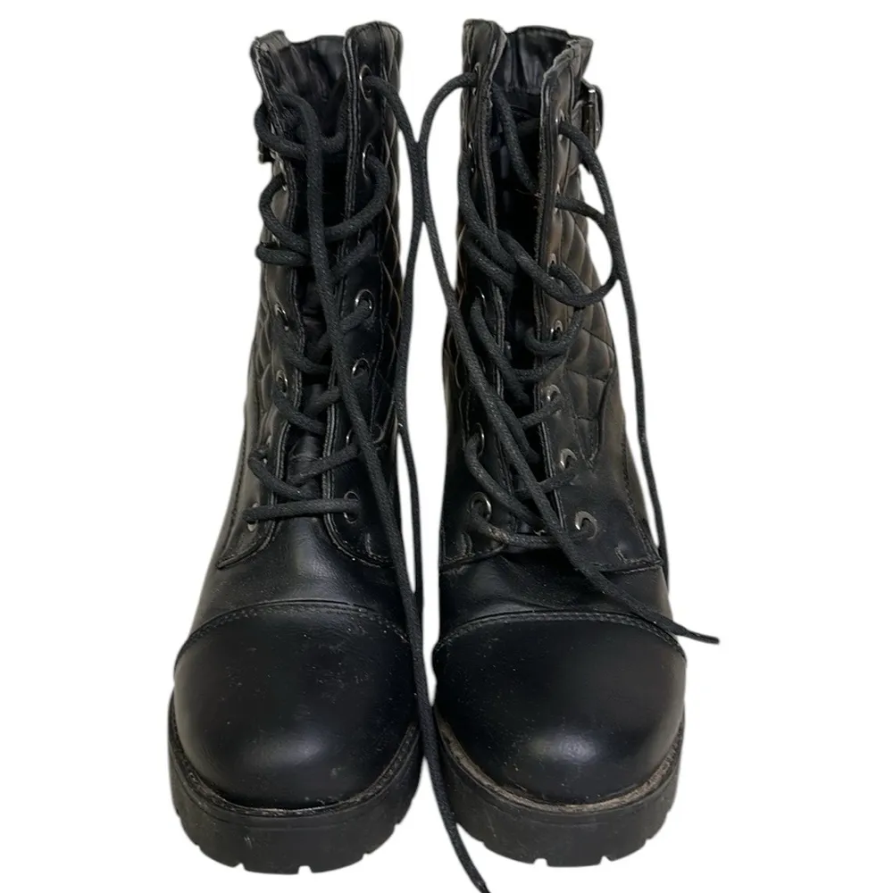 Forever Black Lace Up 4 Inch Heel Combat Buckle Boots Quilted Faux Leather Sz 7 - Image 5