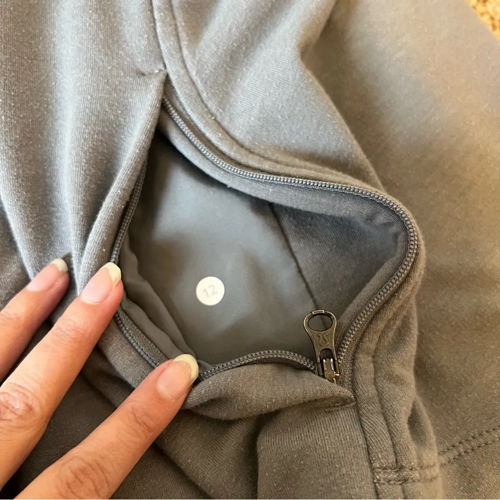 Women's Gray Lululemon Hooded Jacket - Image 8
