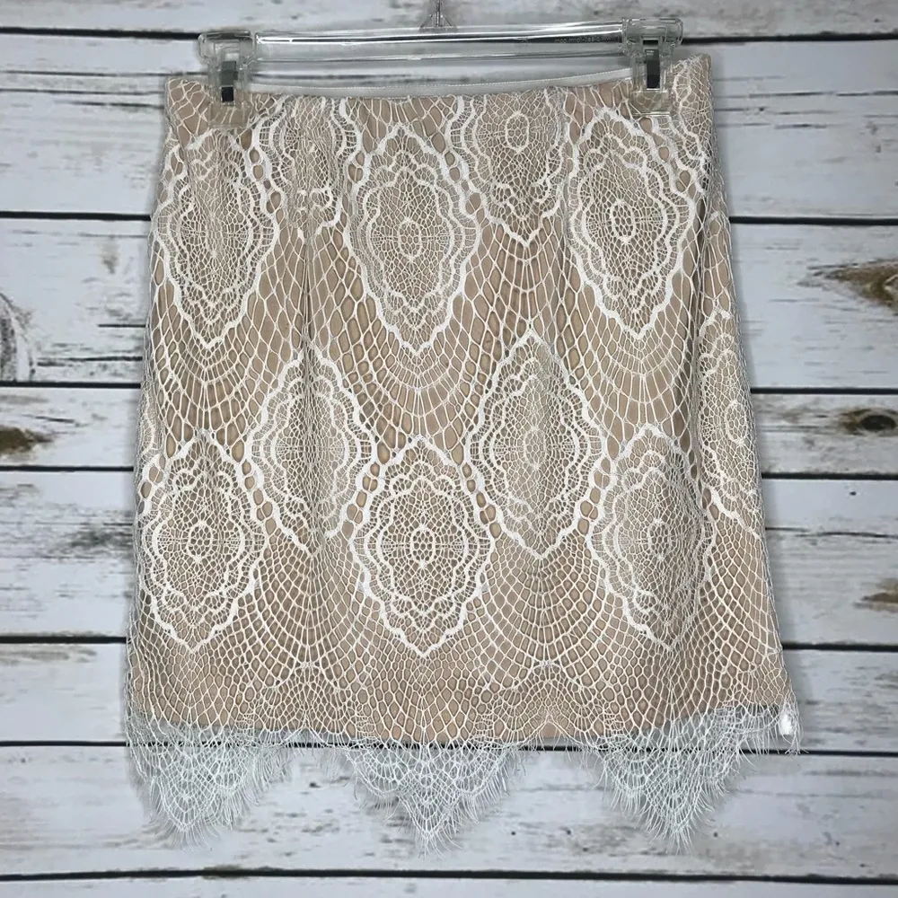 Caribbean Queen 🌴 Lace White/Tan Mini Skirt Size S - Image 4