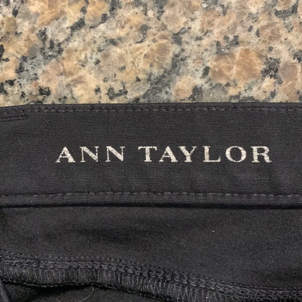 Women's Ann Taylor Black Stretch Pants Jeans Jeggings Size 10P EUC #7084 - Image 6