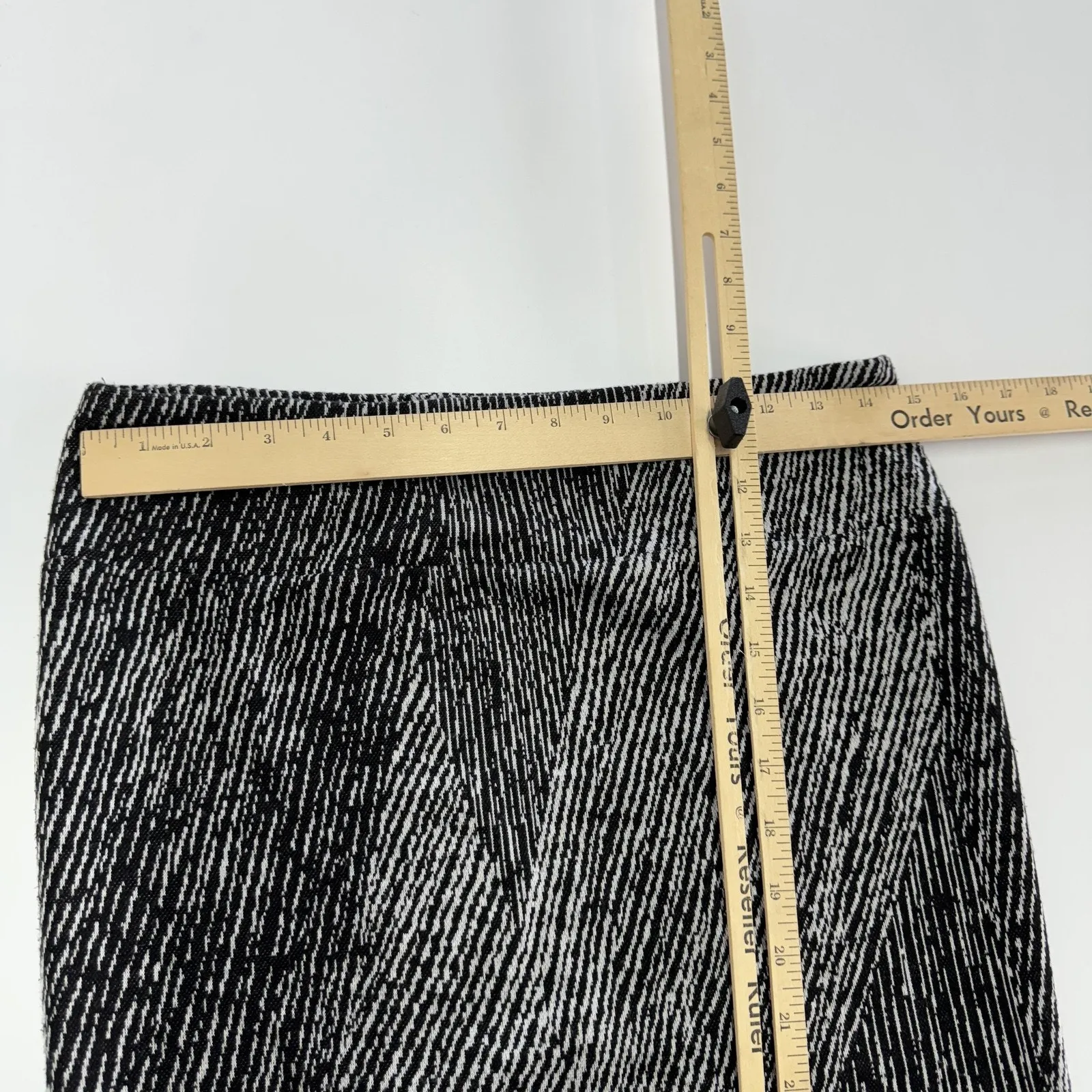 Aqua‎ Skirt Womens Small Black White Geometric Mini Bodycon Stretch Patterned - Image 4