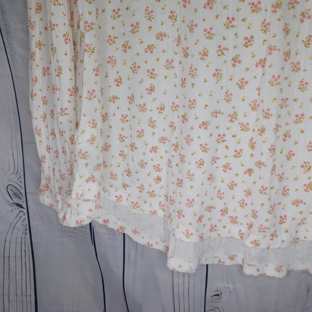 Lucky Brand White Calico Floral Long Sleeve Peasant Top w/ Tassel Tie Size M - Image 12