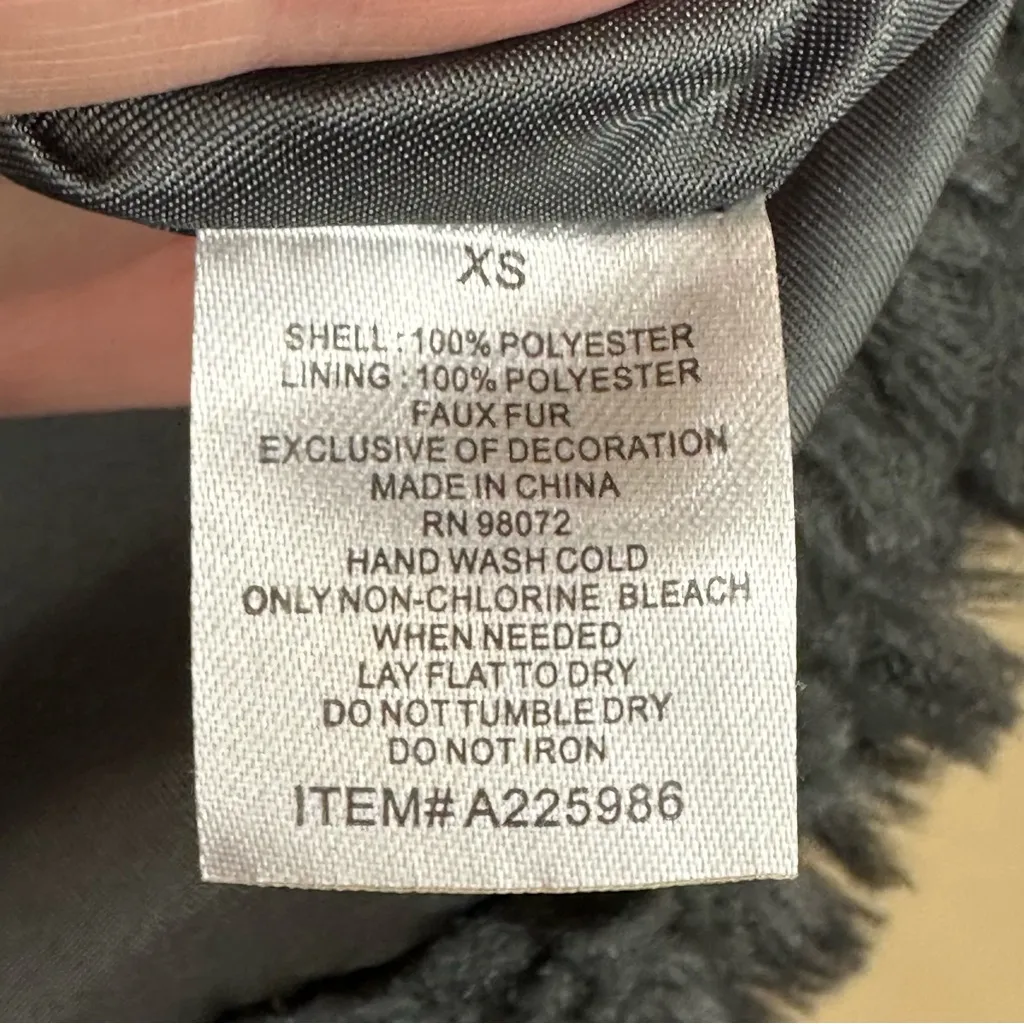 Joan Rivers Gray Faux Fur Sequin Full Zip Vest XS Maximalist Whimsigoth - Image 8