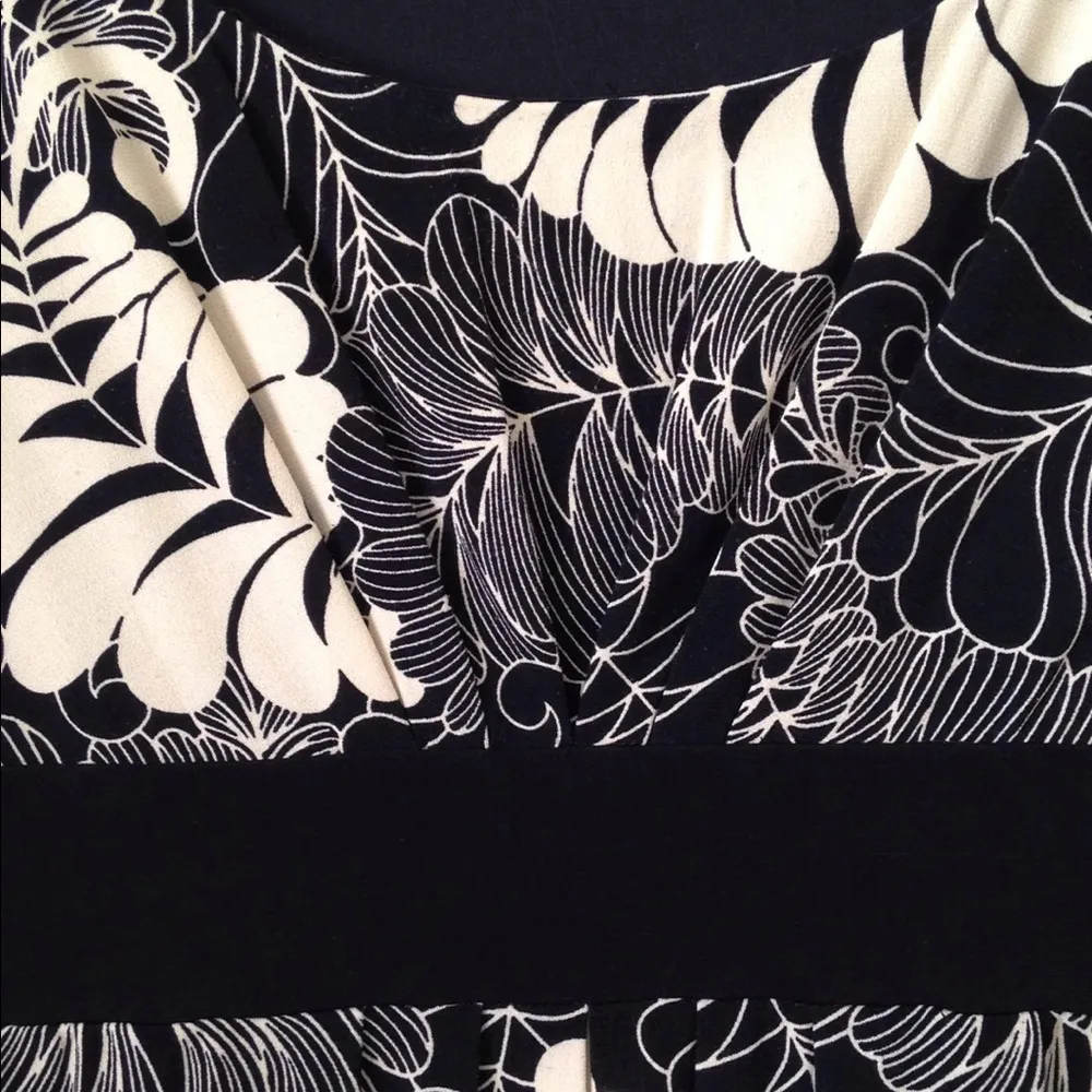 FINAL MARKDOWN Carina Long Sleeved Dress (14) - Image 5