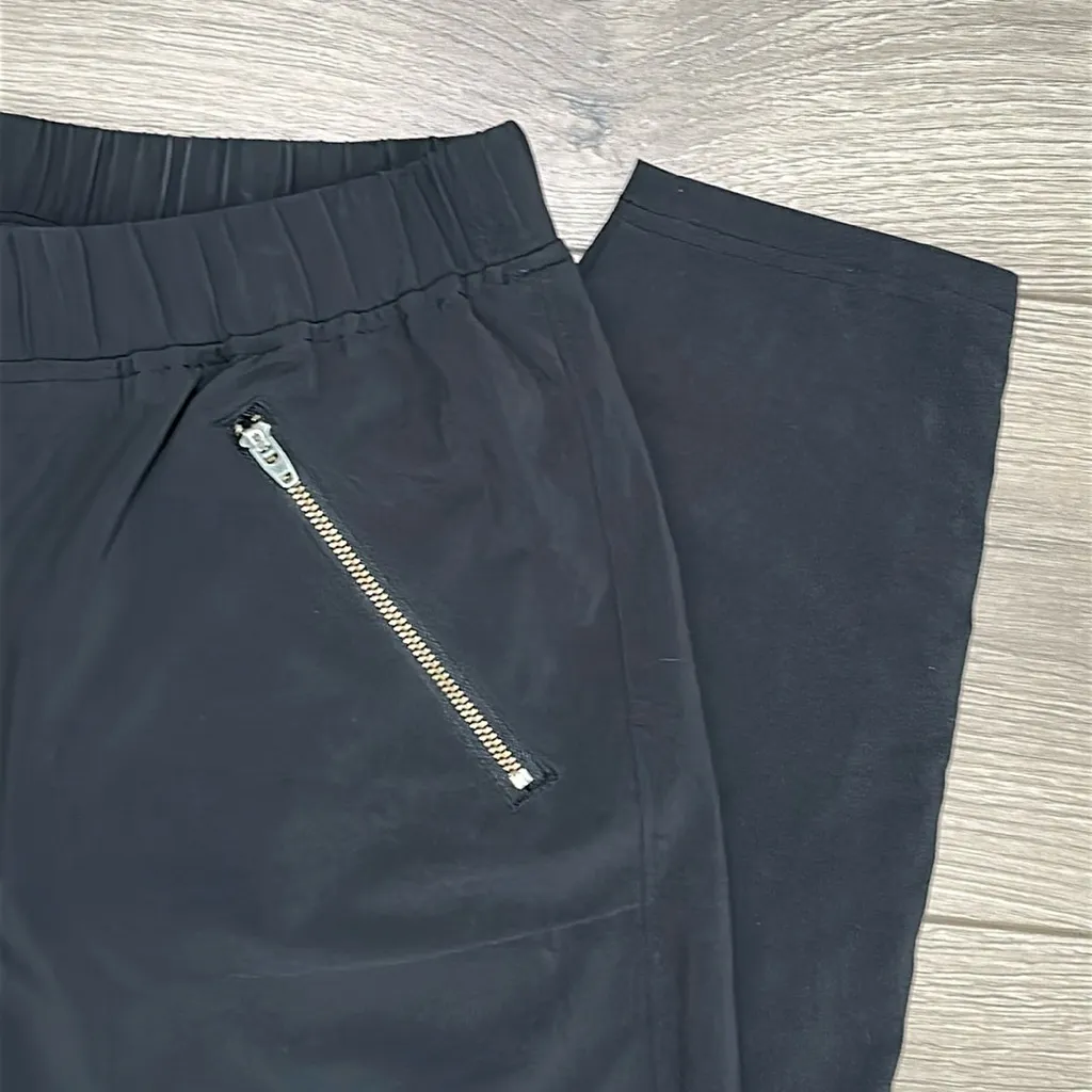 Athleta Aspire‎ Cinch Leg Black Stretch Featherweight Active Pants Size 2 - Image 6