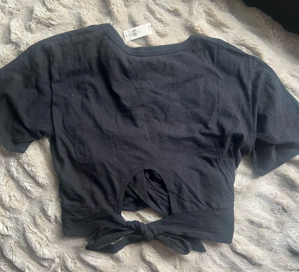 NWT Aerie wrapped Criss cross tie back t shirt top - Image 2