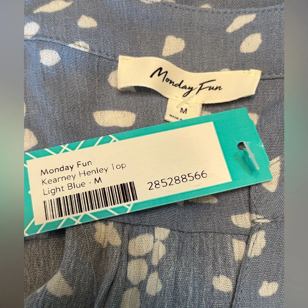 Monday Fun (Stitchfix) Kearney Henley Top NWT Women’s size M Blue Size M - Image 5