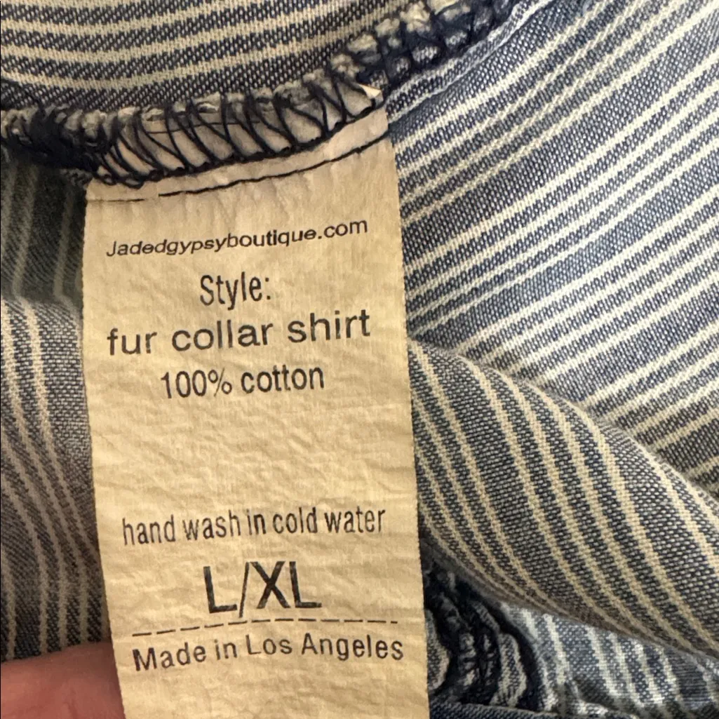 Jaded Gypsy Striped Chambray Jacket with Faux Fur Collar Size L\XL Blue - Image 8