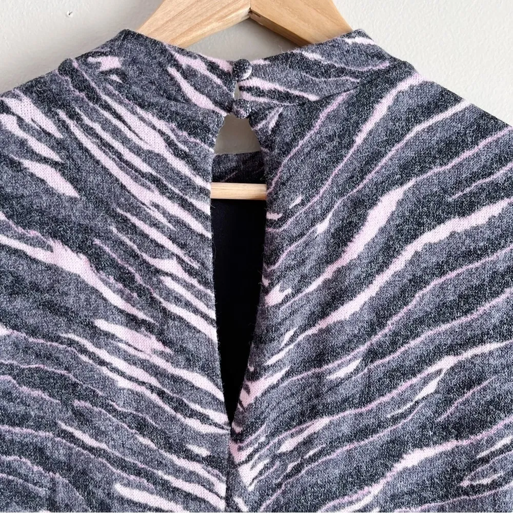 Torrid Dark Grey & Pink Zebra Hacci‎ Mock Neck Trapeze Dress, Size 1X - Image 13