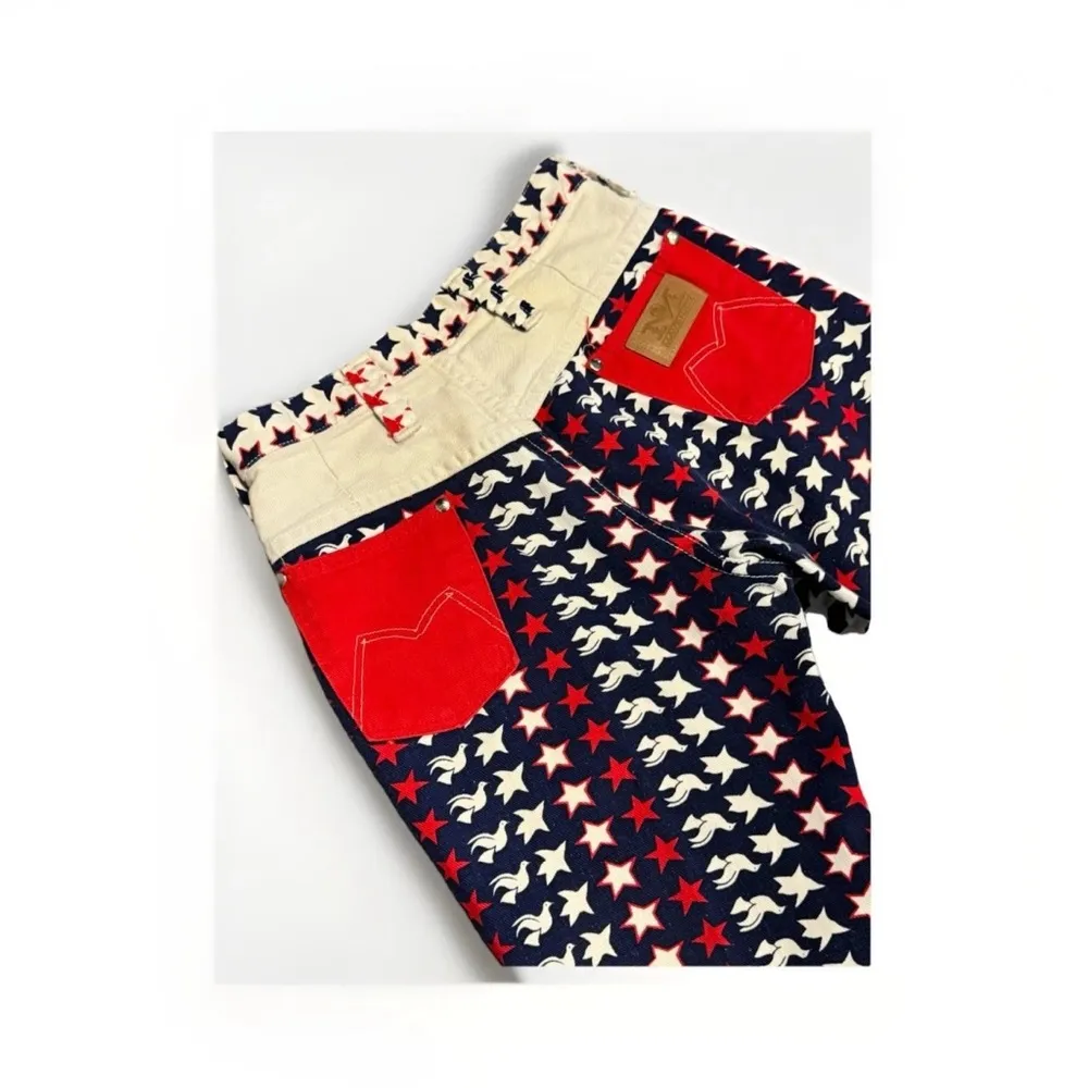 Vintage 70s Maverick Bell Bottom Jeans USA Made Size 7/8 Red White Blue Stars - Image 2