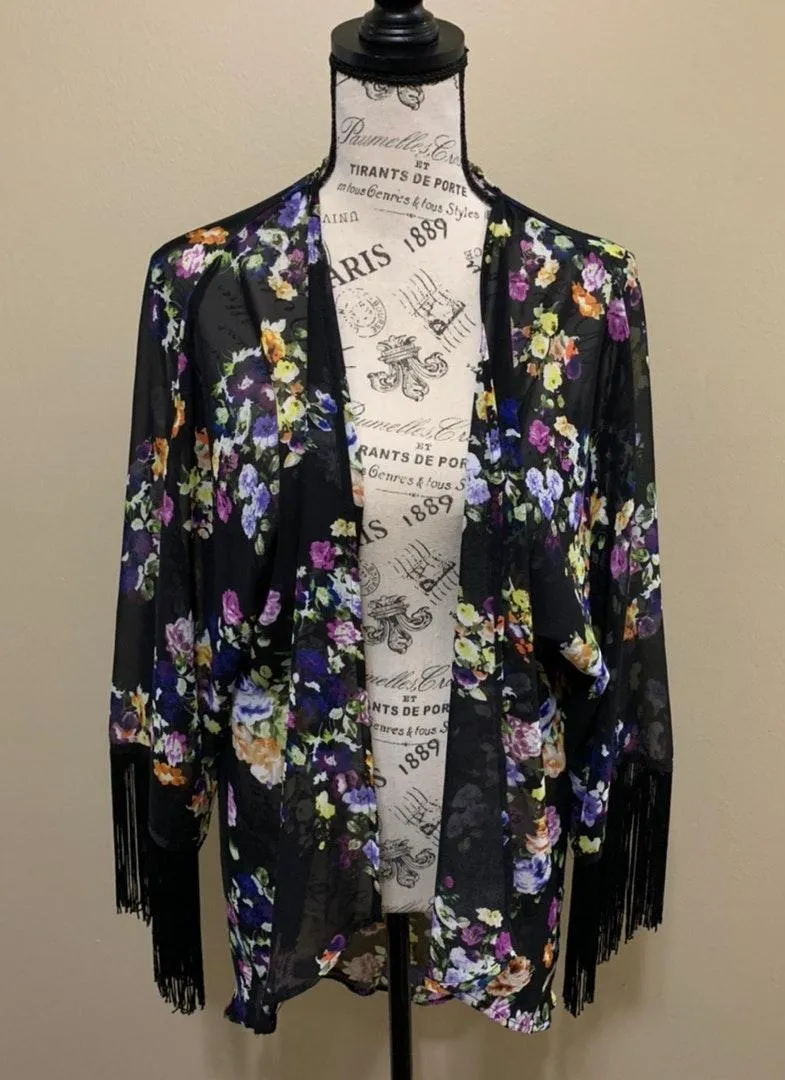 Romeo & Juliet Floral Fringed Kimono Small - Image 3