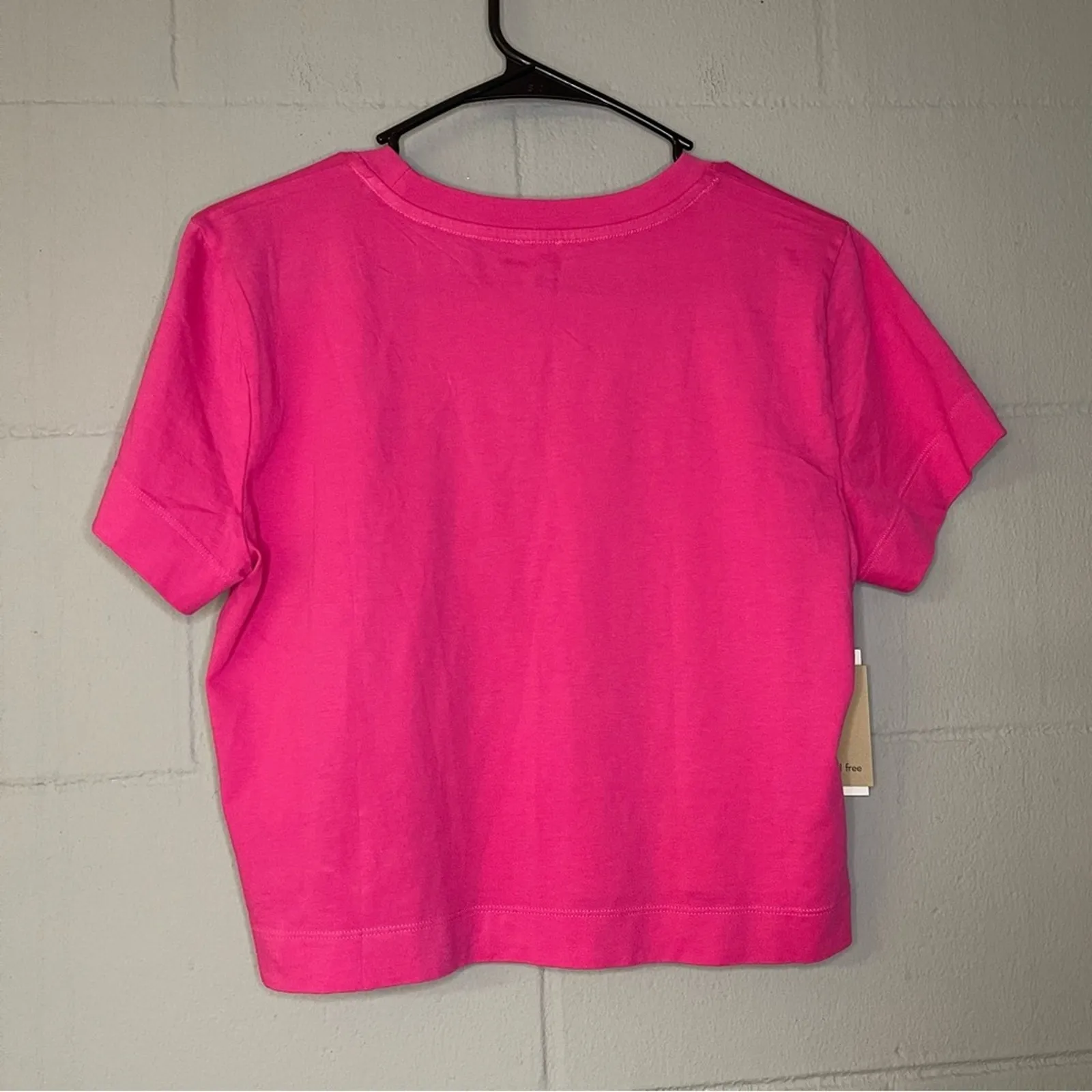 NWT Wilfred Free Aritzia Hot Pink Vital Baby Tee Women’s Sz Medium Basic T - Image 3