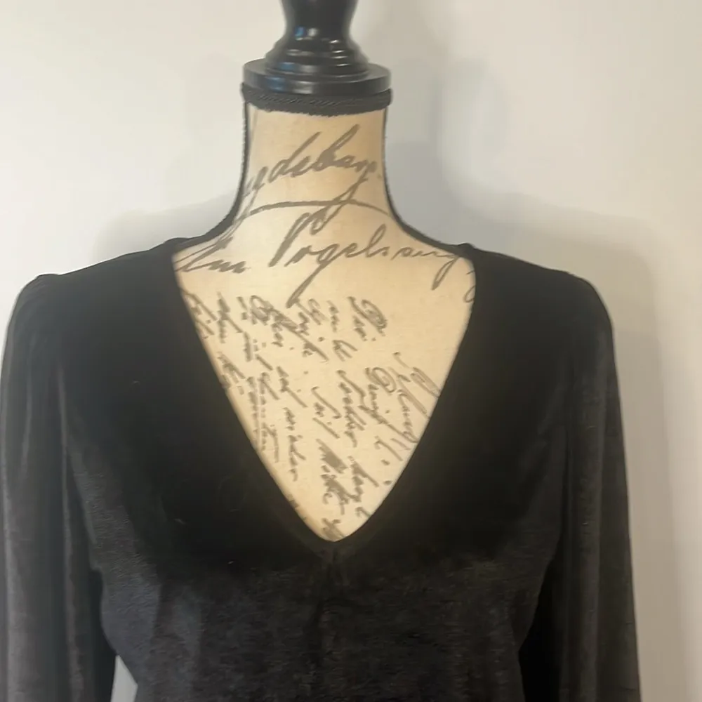 NWT Torrid stretch velvet V-neck body suit size M/L 10 - Image 2