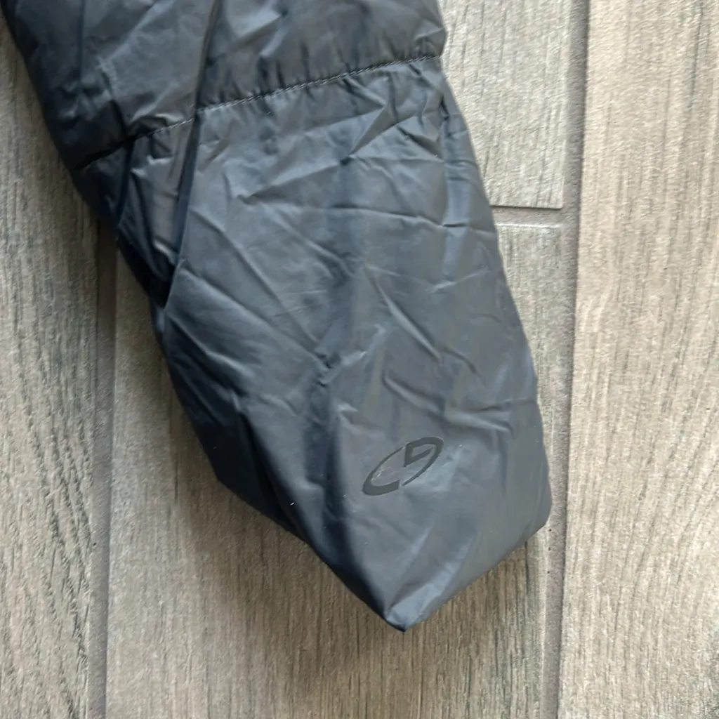 Champion  gray puffer jacket - Image 3