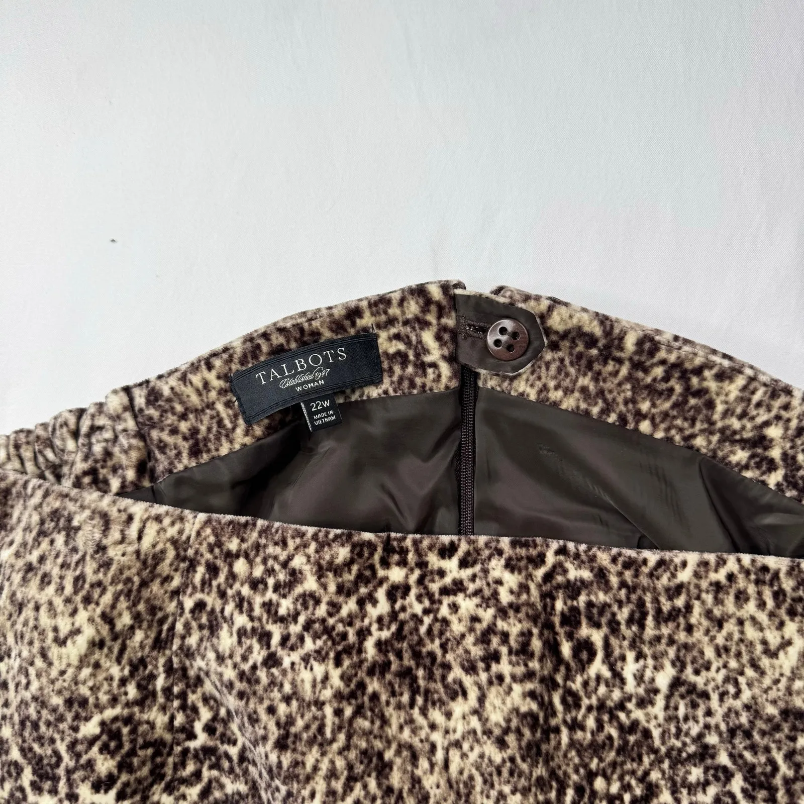 Talbots Leopard Print Skirt plus sz 22W Lined short velvety Y2K style 2011 - Image 4