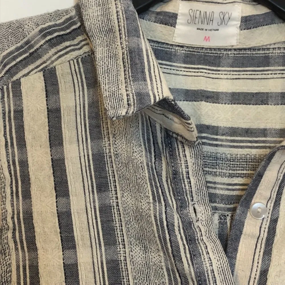 Sienna Sky Sleeveless Tunic Top / Shirt Dress Size Medium Blue and White Striped - Image 9