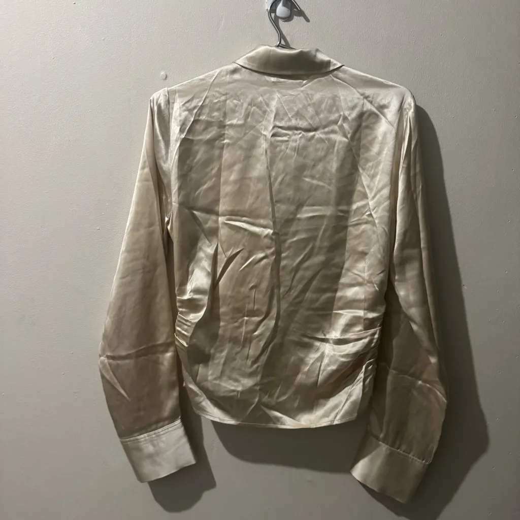 Reformation Kendall Silk Top size 8 - Image 3