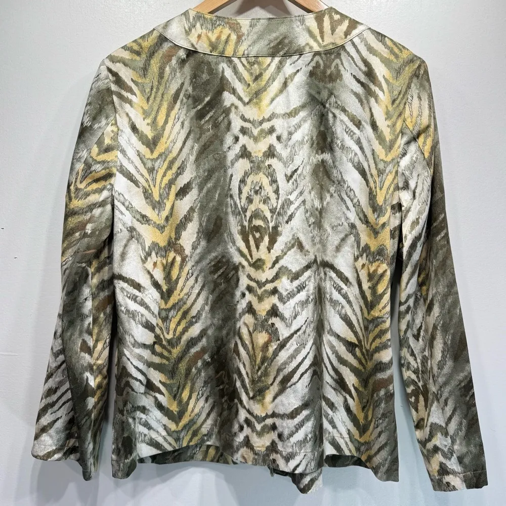 Chico’s Olive Gold Bronze & Ivory Animal Striped Button Front Jacket Size 1/M - Image 7