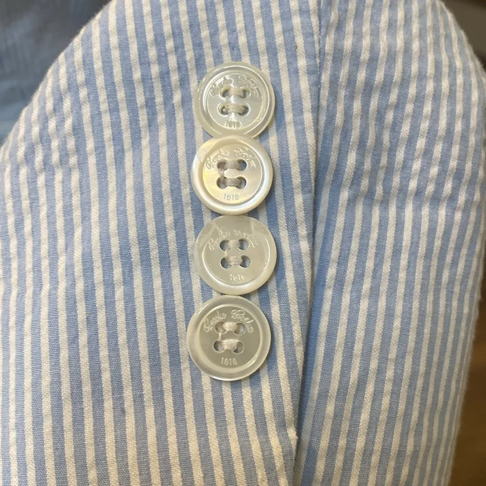 Classic Seersucker Blazer Size 4 - Image 3