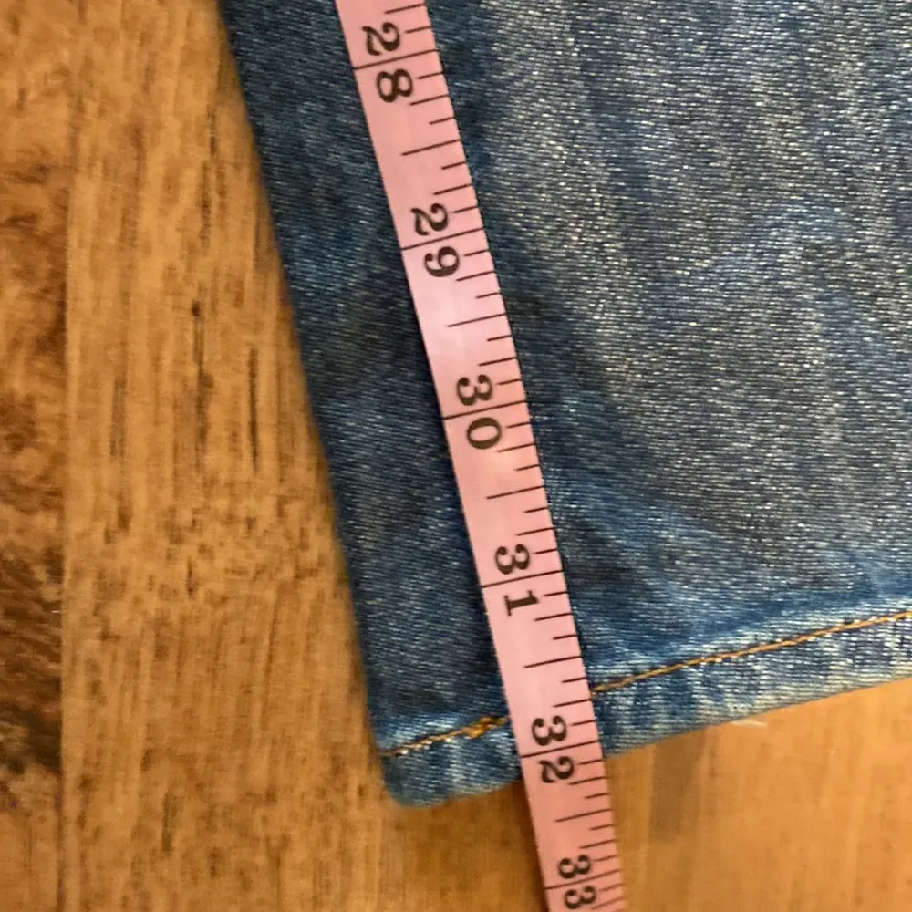 7FAMK Flared Women’s Denim Blue Jeans EUC Sz 30 Lowrise Cotton Distressed - Image 15