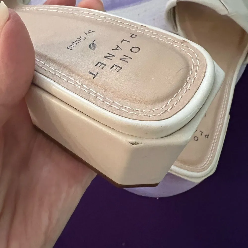 Qupid size 6 cream colored Woven Strap Slide Heeled Sandals EUC No box - Image 8