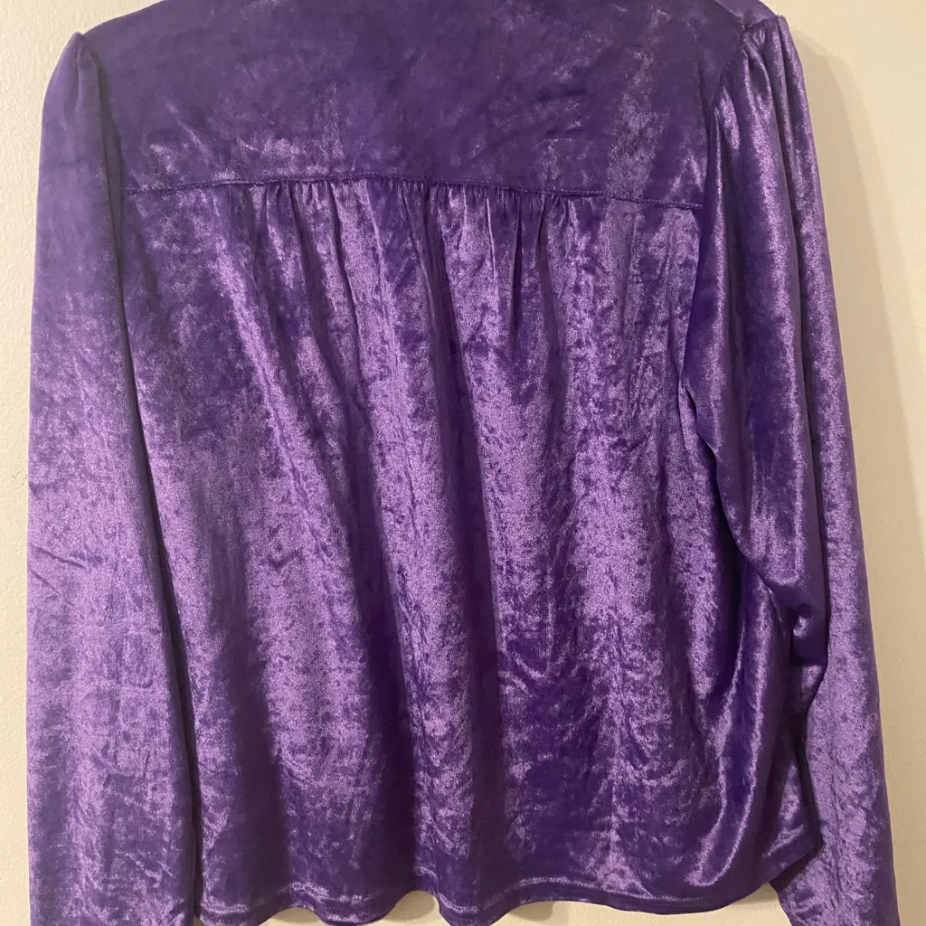 New Womens National Brand‎ Purple Velour Style Pajama Top Pockets Size Medium - Image 2