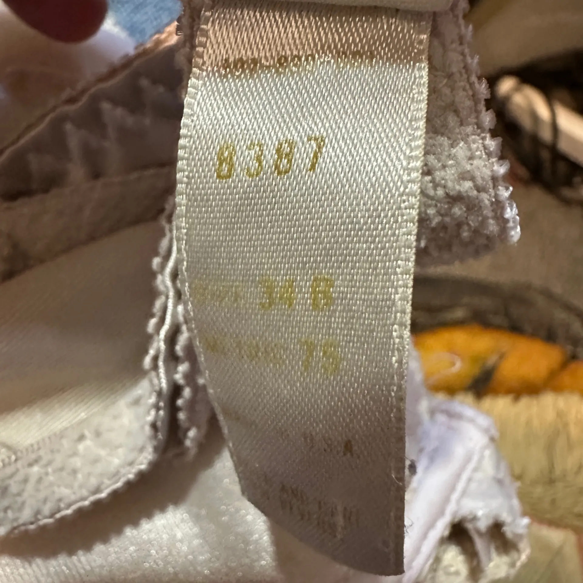 Victoria’s Secret Vintage Gold Label 1980s Off White Lace Underwire Bra 34B - Image 15