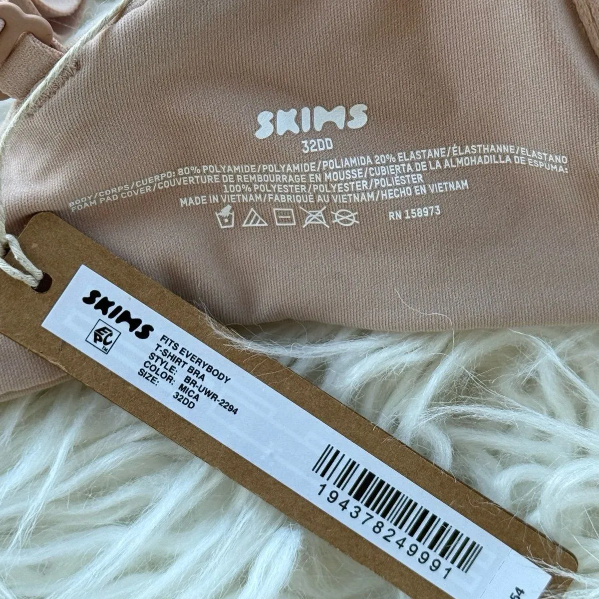 Skims Fits Everybody T-Shirt Bra Mica Size 32DD - Image 6
