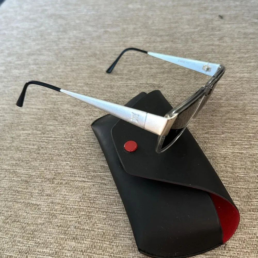 Vintage Laura Biagiotti Italy 80’s Black Silver Sunglasses pristine with case - Image 10