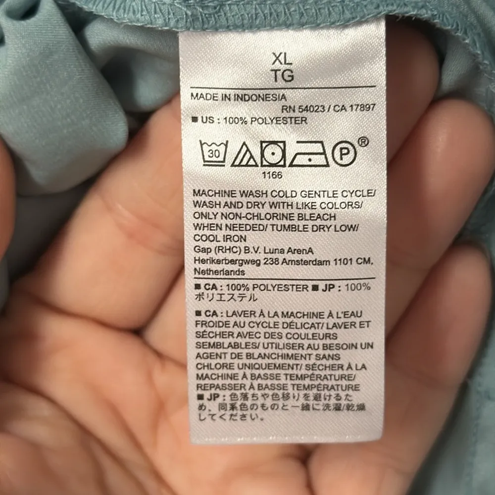 NWT BANANA REPUBLIC Short Sleeve Dress Blouse - Image 9