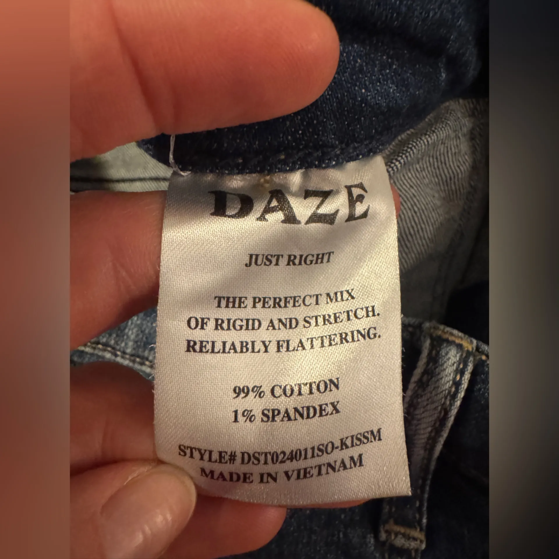 Women's Daze Blue Jean Shorts Size 32 - Image 3