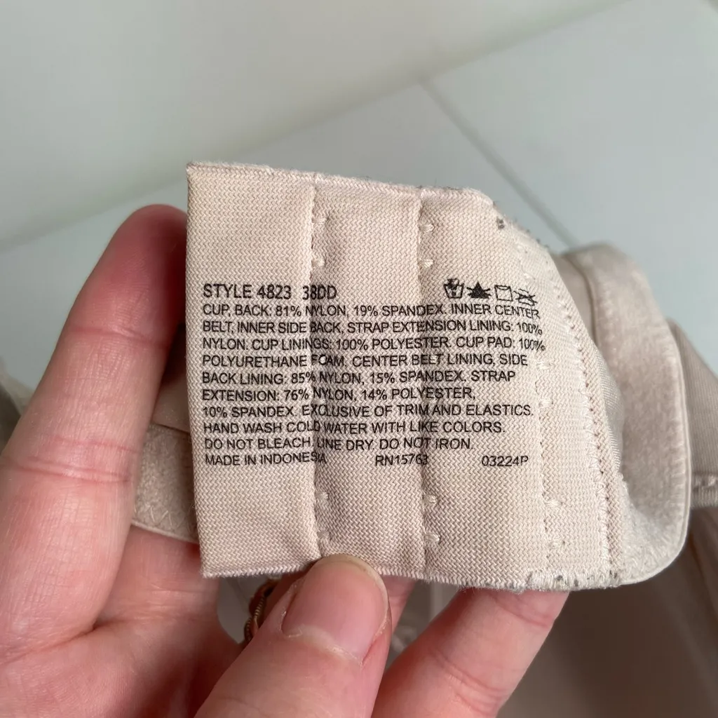 Women’s nude pink lace molded cup padded seamless adjustable strap bra 38DD Tan Size undefined - Image 5