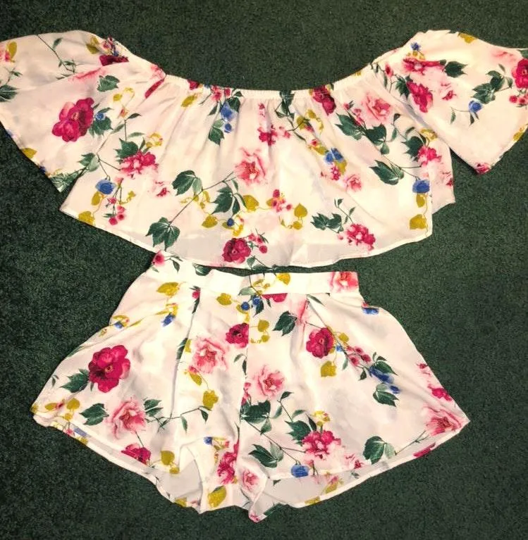 Blue Blush Floral Set  - Image 2