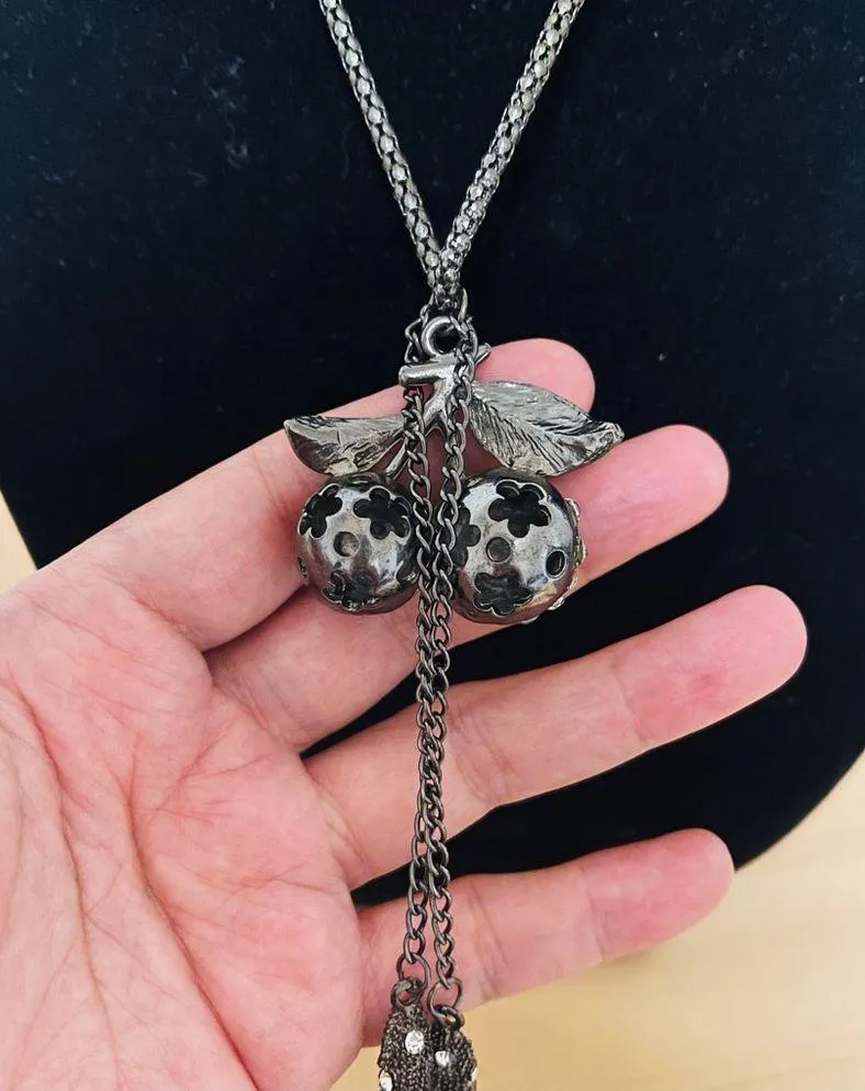 Rare vintage black gold with rhinestone and enamel cherry Necklace - Image 3