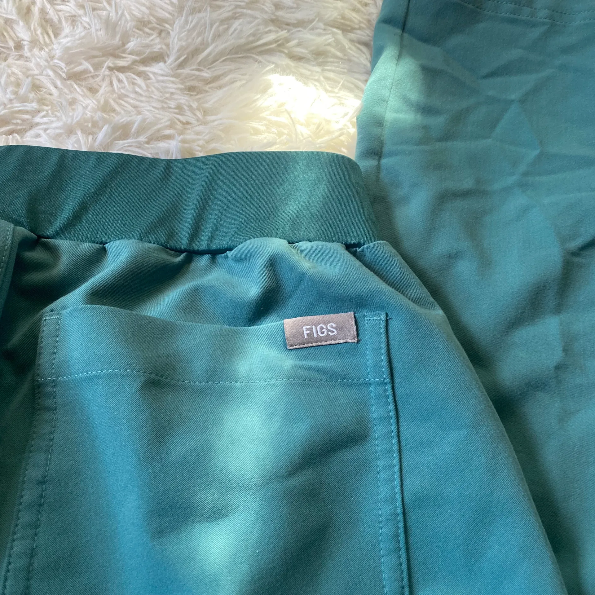 FIGS scrubs pants - Image 5