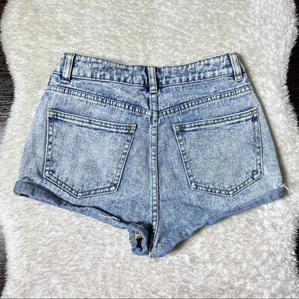 Bullhead Denim Acid Wash Mom Shorts - Image 8