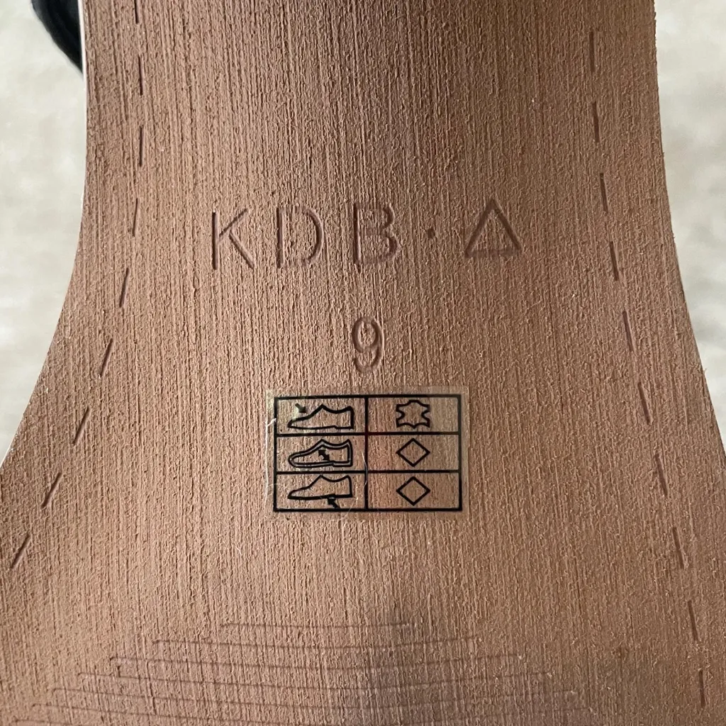 Kelsi Dagger Black Leather Suede Open Toe Strap Cuff Heels 9 Geometric Pattern - Image 10